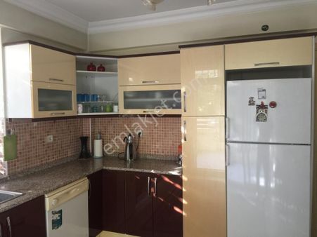 Cennetayağı Mahallesinde Full Eşyalı Kiralık 3+1 Daire