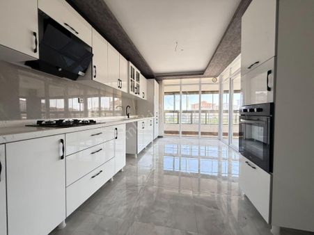 Duru Emlak'tan 7 .kat Ultra Lüks K.otoparklı 4+1 Site Dairesi