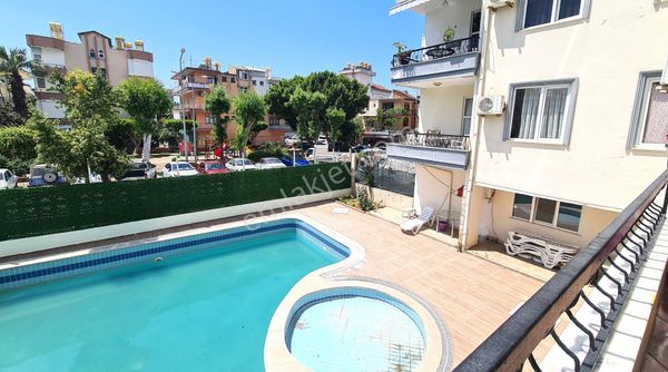 Alanya Cumhuriyet Mahallesi’nde Plaja Yakın 1+1 Eşyalı Daire