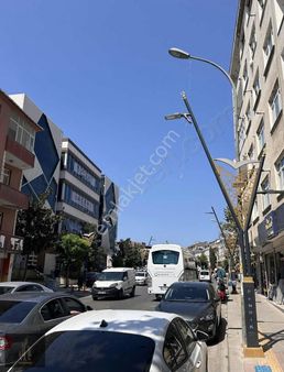 Cadde Üzeri Dubleks Satılık Geniş Daire