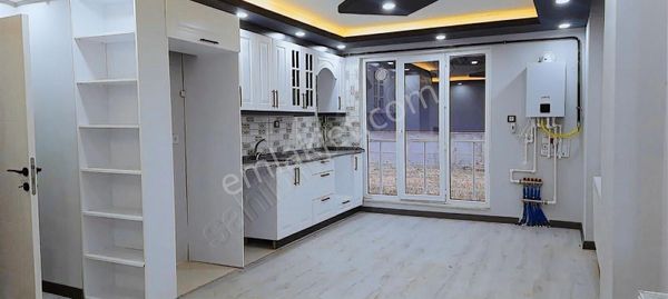 100. Yılda Satılık Gırıs Kat 2+1yenı Daıre