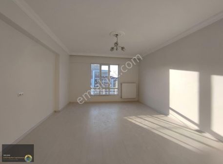 Çbn Gayrimenkulden İbni Sinada 3,5+1 Satılık Önü Açık Genişdaire