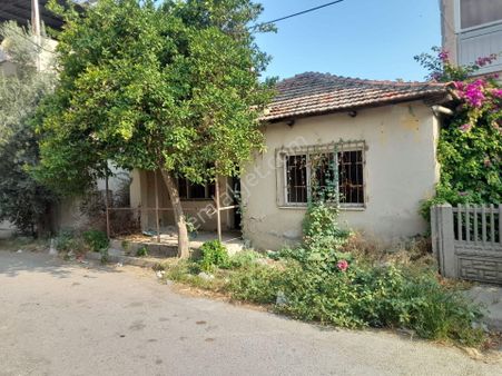 Salihli’de Konut İmarlı Arsa