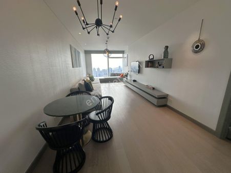 Quasar İstanbul'da Boğaz Manzaralı 1+1 Satılık Eşyalı Rezidans