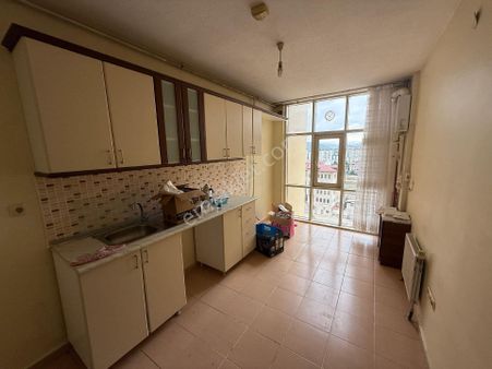 Furkan Emlak'tan Canik Kuzey Toki'de 3+1 9.kat 125m2 Site İçi Fırsat Daire