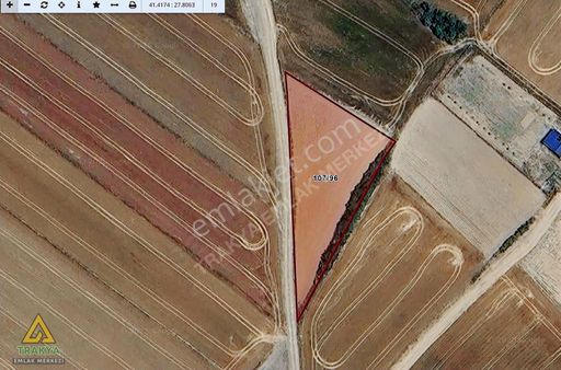 Saray Kurtdere'de Köye 1 Km. Mesafede 230 M2 Tarla Hissesi