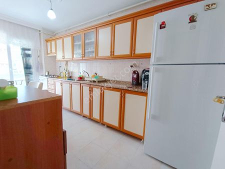 Balçova'da Asansörlü Genç Bina Ara Kat 3+1 Satılık Daire