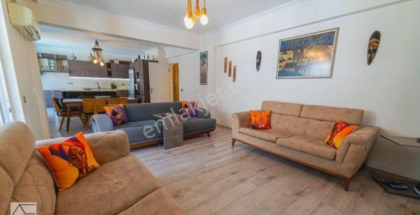 Muğla Fethiye Bölgesinde 6+1 Ters Dubleks Satılık Eşyasız Havuzlu Daire