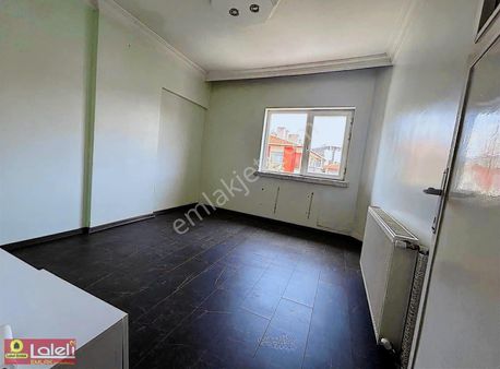 Etlik Mahallesinde Merkezi Konum 3+1 Kiralık Daire