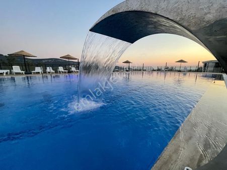 Didim Akbük Bölgesinde Havuzlu Sitede Satılık 2+1 Daire
