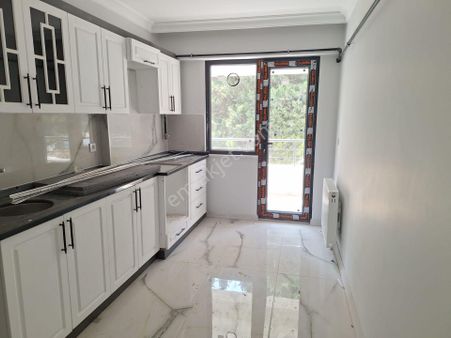 Yalova Çınarcık Merkezde Kiralık 2+1 Yeni Daire