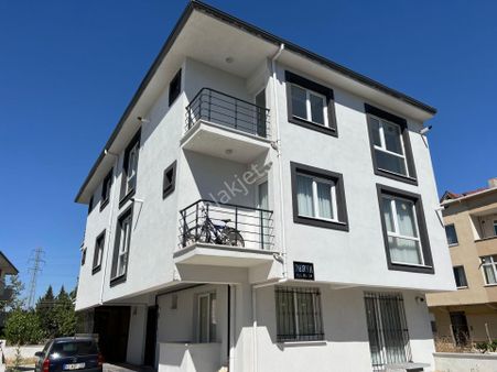 Zafer Mahallesi Okul Bölgesinde Satılık 1+1 Daire