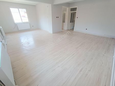 Balçova Kaymakamlığı Yakını 3+1 Jeotermalli Müstakil Yaşam