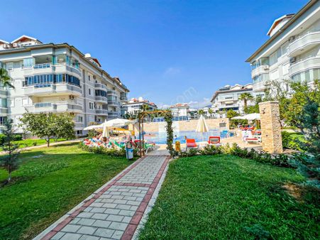Alanya Oba’da Full Aktiviteli Sitede 2+1 Eşyalı Daire | Güney – Doğu – Batı Cephe
