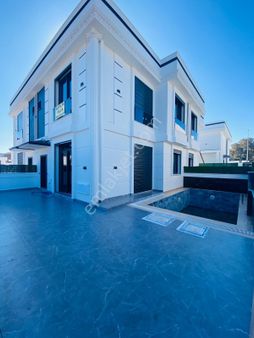 Didim Çamlıkta 3+1 Satılık Havuzlu Lüks Villa