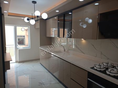 Plevne Mah.*plevne Cad.full+full Yapılı*3+1*iskanlı*ön Cephe*krediye Uygun*ısı Yalıtım