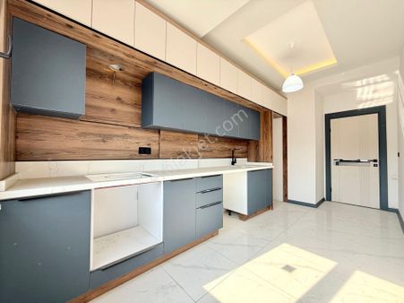 ▶ ▶akçay Körfez'den Ara Kat Yerden Isıtma Sistemli 2+1 Sıfır Satılık Daire