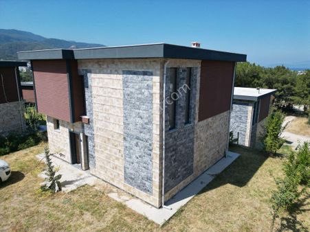 Doğa Içınde Müstakıl Vılla