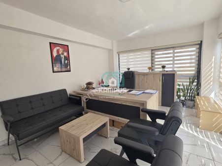 Muslihittin Mahallesi'nde İyi Konumlu Kiralık İşyeri