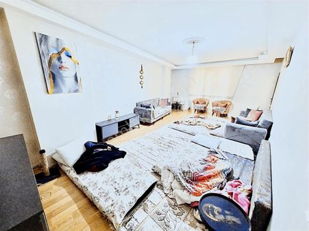 Alaçatı Dan S.gazi U.mumcu Mah'nde Lüks 2.kat100 M2 2+1 Daire