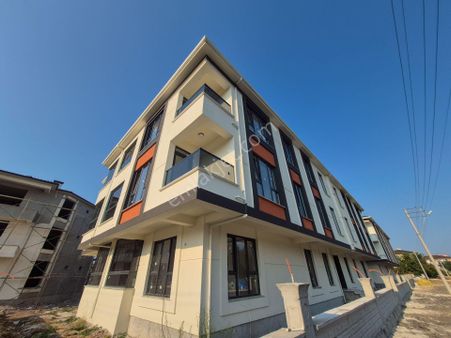 Hak Emlak'tan Karahacımusa Mah.de Satılık 3+1 Fırsat Daire