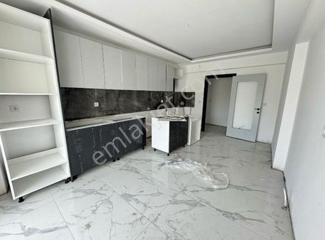 Mamak Yeşilbayırda Oturuma Hazır 4+1 Satılık Daire