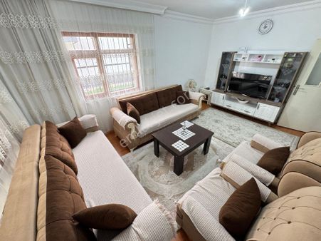 Toprak Emlak'tan Ank Keçiören Atapark Mah De 2+1 Daire