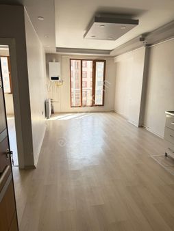 Satılık 1+1 Daire Eşyalı Şu Anda Tadilat Yapılıyor Lüks Bir Şekilde Yapılacaktır Bina Yaşı 6