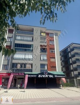 Ali Ulvi Kurucu Caddesinde 4+1 Satılık Daire