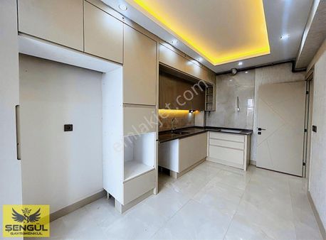Şengül Gayrimenkul'den Şemiklerde Lüx İşçilik Fırsat Daire