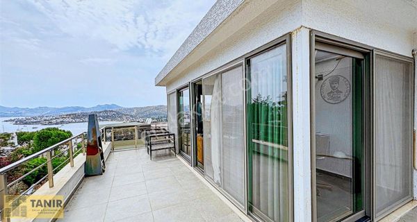 Bodrum Bitez De Fırsat Satılık Deniz Manzaralı 4+2 Satılık Villa