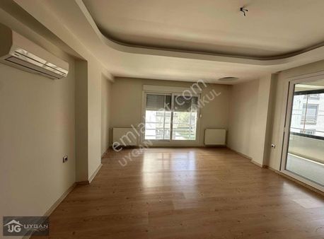 Uygan'dan Torbalı Mah. Site İçi Arakat 3+1 145m² İzban Mevkii