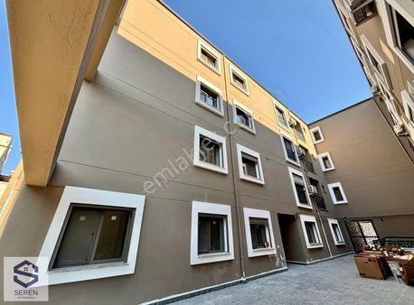 Seferihisar Merkezde Ayrı Mutfaklı, Klimalı 2+1 Kaçmaz Daire