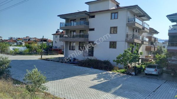 Lavinia Gayrimenkul'den Ticari+konut Satılık Bina