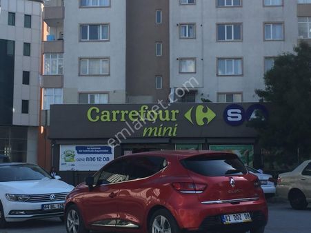 Esenyurt Kıraç'ta Kurumsal Kiracılı-yüksek Getirili Ticaridükkan