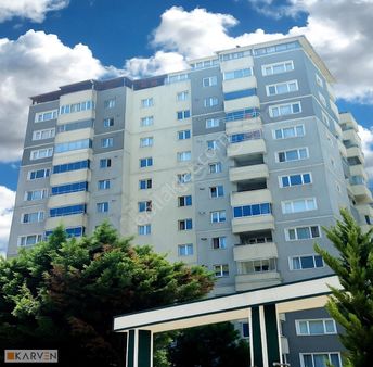 Beykent'in Tam Merkezinde Prestijli Site İçinde 3+1 Geniş Daire