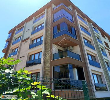 Adnan Kahveci Mahallesi'nde Kış Bahçeli 2+1 Satılık Daire!!