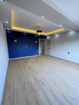 Bahçelievler'de Yerden Isıtmalı, Ebeveyn Banyolu 3+1