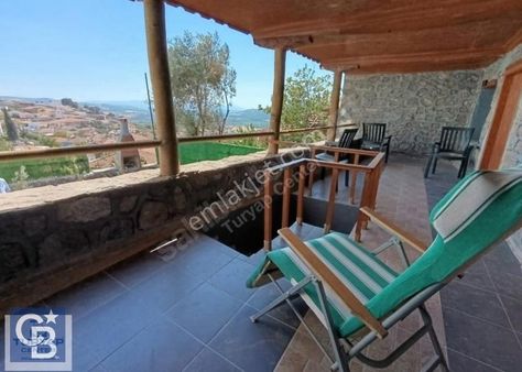 Manisa Pelitalan Köyünde Eşyalı Satılık Dubleks Taş Ev