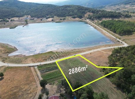 Göl Manzaralı, Yol ,su , Elektrik Arazi Başında, Fırsat Arazi