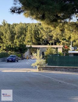 İzmir Kemalpaşa Yukarıkızılca Site İçerisinde Satılık Villa