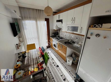 Özyurt Mahallesi'nde Çarşıya Yakın Satılık 2+1