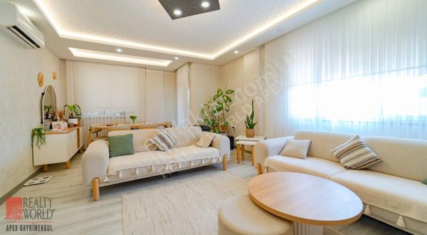 Kepez Ayanoğlu'nda Doğa İçinde Güvenlikli Müstakil Villa