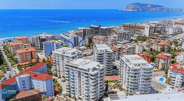 Alanya Tosmur Mah. Denize 200 Metre Uzaklıkta 2+1 Daire
