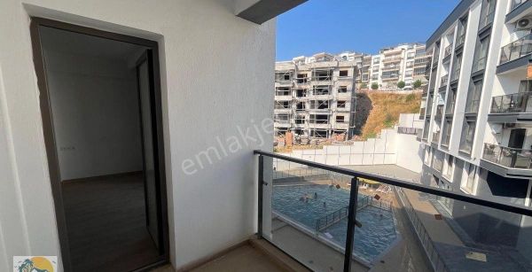 Kuşadası Değirmendere’de Yatırımlık Fırsat 1+1 Daire