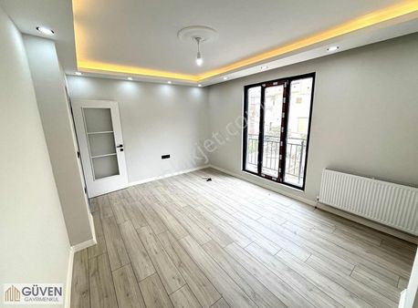 Aşık Veysel Cad Yakını 2+1 Arakat Daire