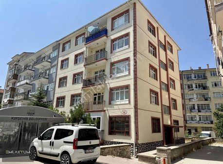 Emlakyumdan Maşaderesinde Ara Kat Satılık 3+1 Daire