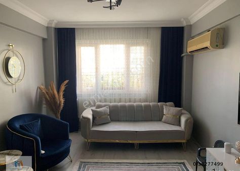 Torunlar Emlaktan Bağcılar Hükümet Konağında Satılık 2+1 Bahçe Katı Ulaşımı Rahat Daire