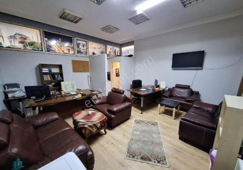 Kağıthane Ortabayırda Satılık Cadde Üstü Pasaj İçin De Het İşe Uygun Ofis Mağaza Dükkan