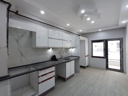 Recep Ümit'ten Şarhöyük Mahallesinde İskanı Alınmış Yerden Isıtmalı Süper Lux 3+1 Ler